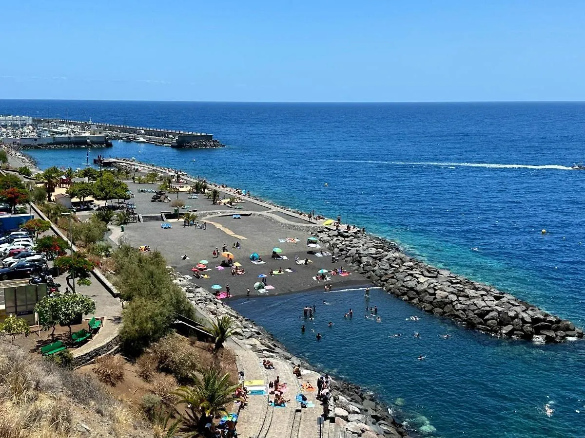 Artistic Beachfront Apartment Radazul Espagne